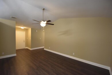5735 Fairchild Road 06