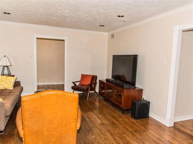 6729 Braeburn Dr, Dallas, TX 75214 - photo 4