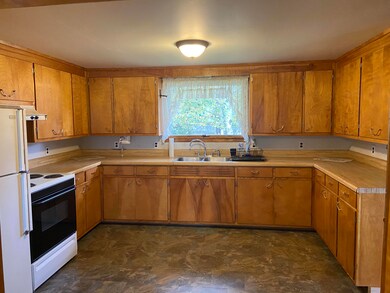 COTTRELL KITCHEN 1