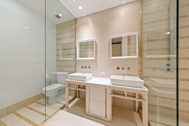 District unit 521, New York, NY 10038 - photo 5