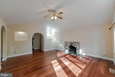 46136 Millstone Landing Rd, Lexington Park, MD 20653 - photo 4