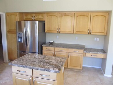 Built-in Desk & Lots of Cabinets