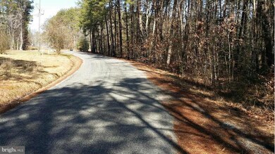 25191 Oxford Rd, Ruther Glen, VA 22546 - photo 3