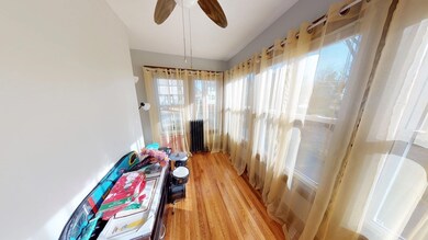 112 Leavitt St, Springfield, MA 01109 - photo 5