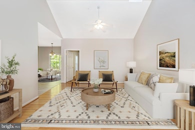 10629 Hickory Crest Ln, Columbia, MD 21044 - photo 5