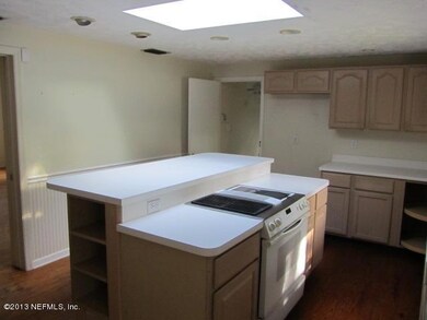 9728 Kline Rd, Jacksonville, FL 32246 - photo 6