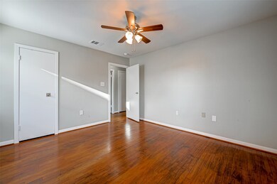 807 Rainy River Dr, Houston, TX 77088 - photo 5