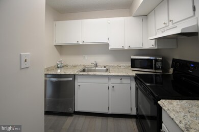 8605 Village Way unit A, Alexandria, VA 22309 - photo 2