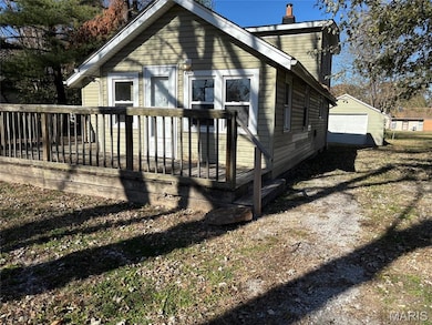 607 E Morgan St, Bunker Hill, IL 62014 - photo 3