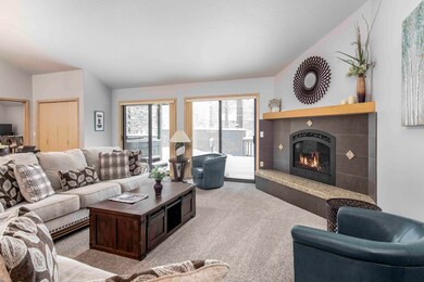 57484 Conifer Ln unit 5, Sunriver, OR 97707 - photo 2