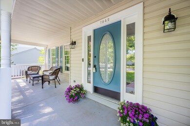 7842 Rockburn Dr, Ellicott City, MD 21043 - photo 5