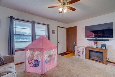 1128RichardSwitch-FamilyRoom1