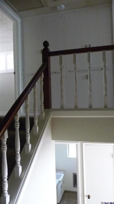 956 S Orange Grove Blvd unit D, Pasadena, CA 91105 - photo 7