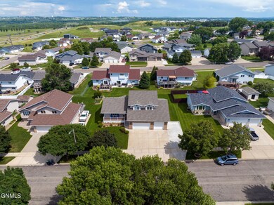 1304 5th Ave NE 18