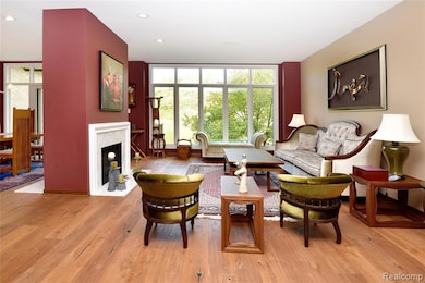 457 Cambridge Way, Bloomfield Hills, MI 48304 - photo 6