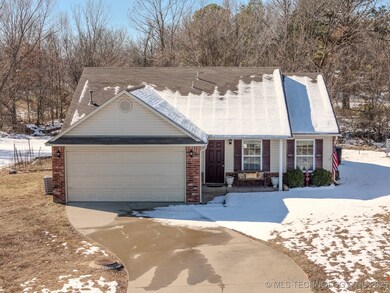 1108 SE 22nd St, Pryor, OK 74361 - photo 2