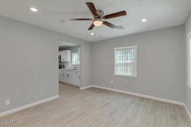 2102 E Yale St, Phoenix, AZ 85006 - photo 7