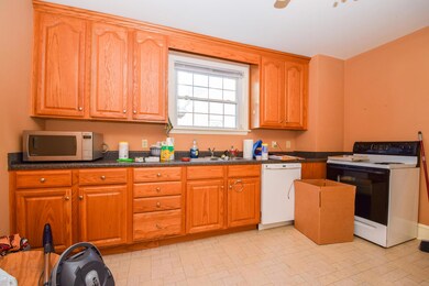 422 Fieldale Rd NE Roanoke VA-large-005-