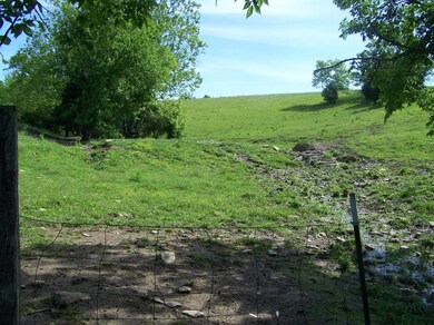 1305 Johnson Rd, Harrodsburg, KY 40330 - photo 4