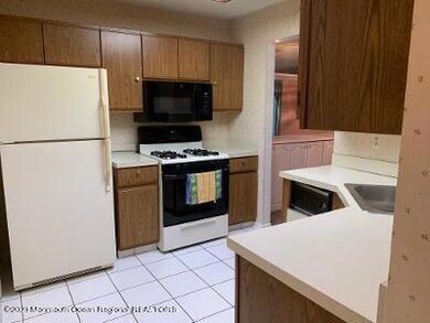 503 Bayberry Ct, Englishtown, NJ 07726 - photo 2