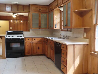 1220 Powers Dr, Tyler, TX 75701 - photo 7