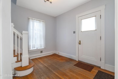 4-118ClintonCir_04