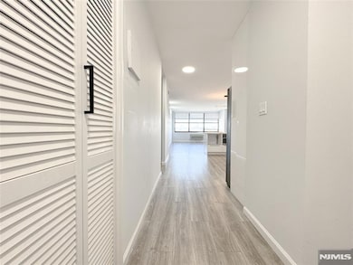 The Galaxy Towers unit 6B, Guttenberg, NJ 07093 - photo 4