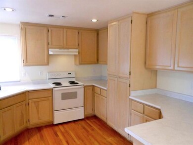 948 Hopkins Rd, Central Point, OR 97502 - photo 6