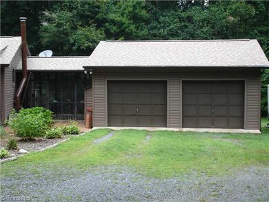 2267 Fork Creek Mill Rd, Seagrove, NC 27341 - photo 2