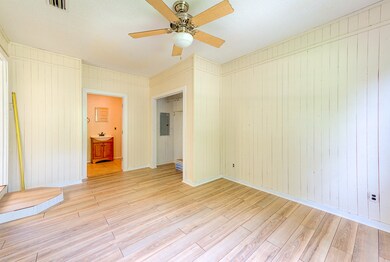 8303 Highway 189-3