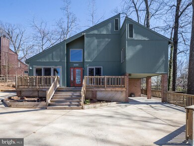 9405 Raintree Rd, Burke, VA 22015 - photo 2