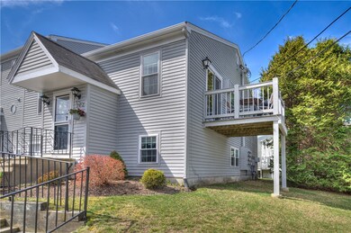 565 Quaker Ln unit 74, West Warwick, RI 02893 - photo 2