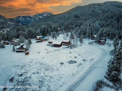 622 Grandview Dr, Alpine, WY 83128 - photo 7