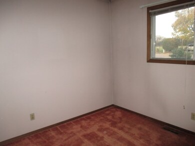 2820 Reigan Rd, North Platte, NE 69101 - photo 6