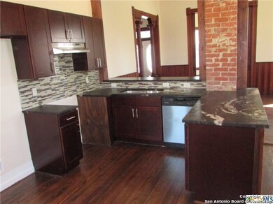 402 E Pine St, Seguin, TX 78155 - photo 3