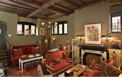 79 West Cedar St, Boston, MA 02114 - photo 2