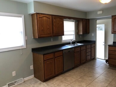 5S381 Columbia St, Naperville, IL 60563 - photo 5