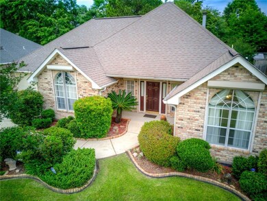206 Amanda Dr - front of house