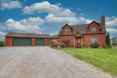 Attached 2-Story 6.5 Car Garage