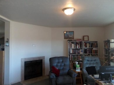 7884561140921246072 (1)