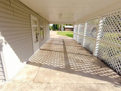 62 Cedar Ave, Blakely, GA 39823 - photo 6