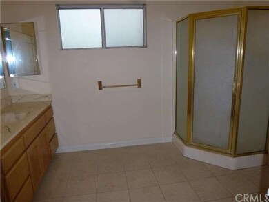 MASTER BATH.