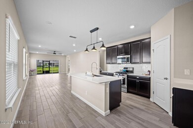 Kitchen / Living room
