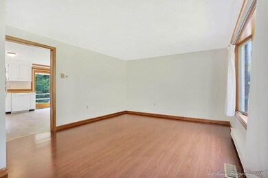 91 Scobie Pond Rd, Derry, NH 03038 - photo 3