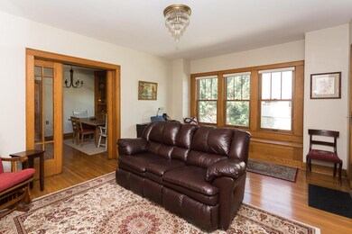 235 Acton BE7A8925