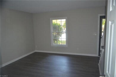 210 Vineyard Park Rd, Winston Salem, NC 27104 - photo 5