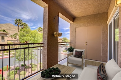 “virtually staged”