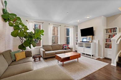 4647 S Lake Park Ave unit D, Chicago, IL 60653 - photo 2