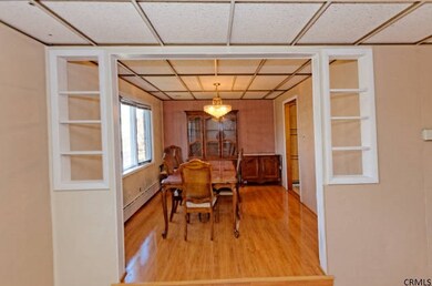 9 Swartson Ct, Albany, NY 12209 - photo 6