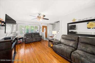102 Park St, Staten Island, NY 10306 - photo 4